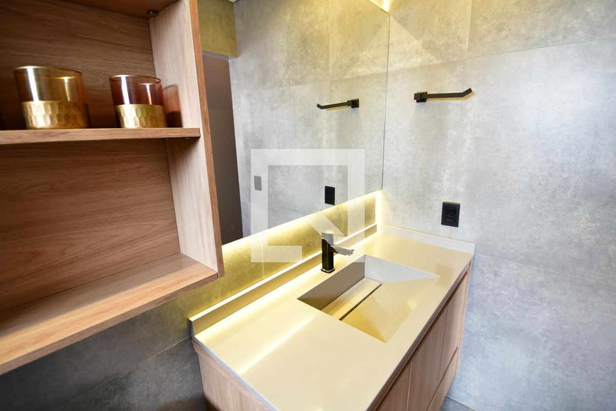 Apartamento à Venda - Cambuí, 1 Quarto,  51 m2 em , Campinas - sp | SoloBR
