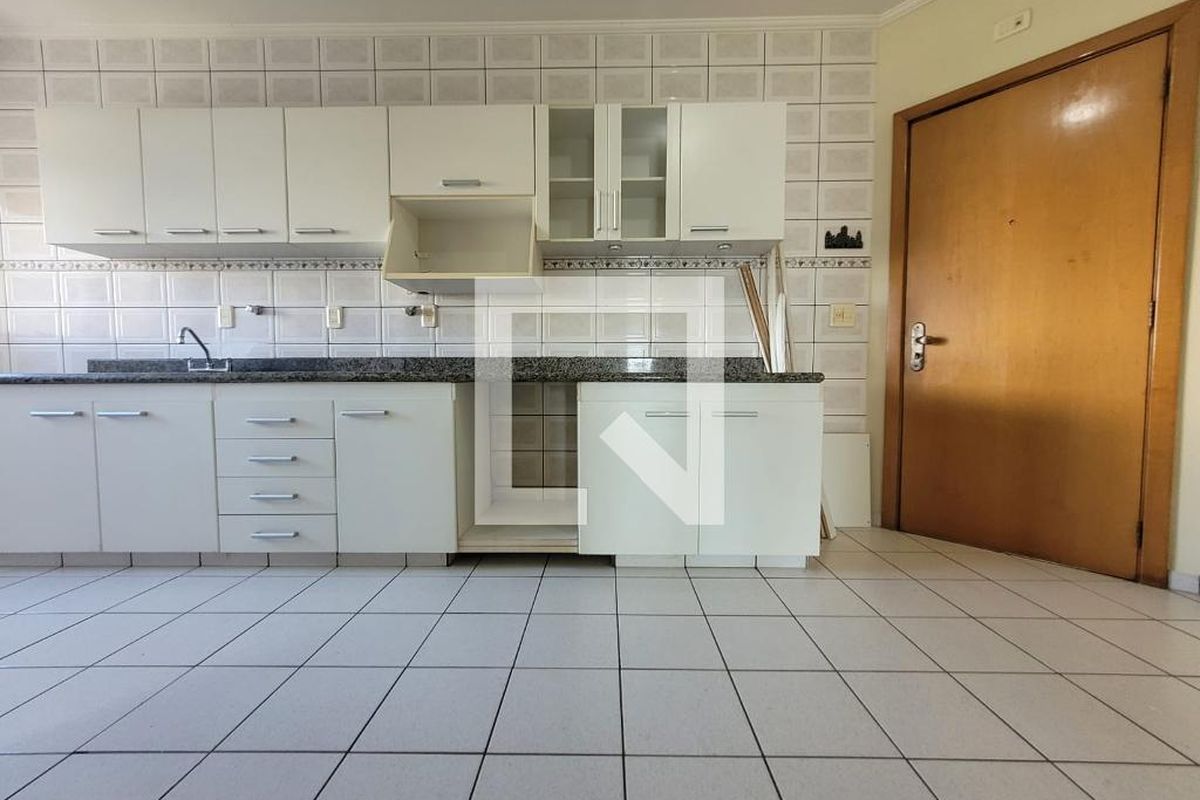 Apartamento à Venda - Mansões Santo Antônio, 4 Quartos,  132 m2 em , Campinas - sp | SoloBR