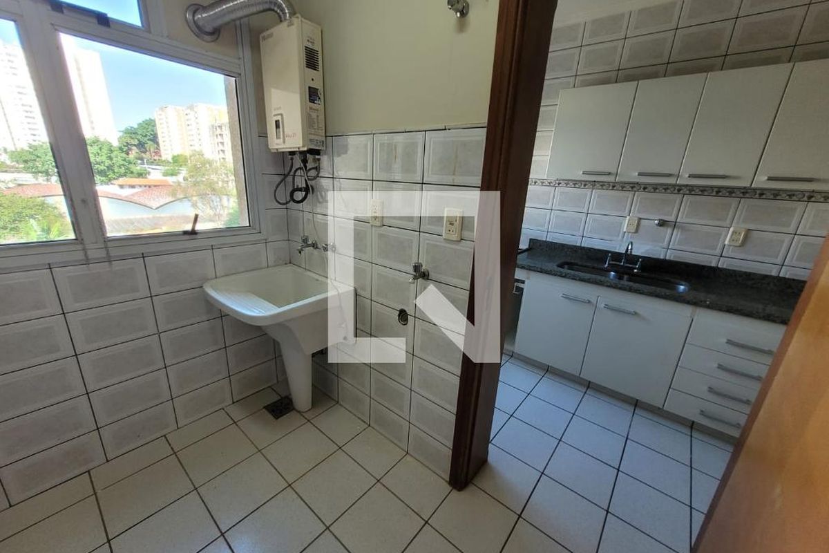 Apartamento à Venda - Mansões Santo Antônio, 4 Quartos,  132 m2 em , Campinas - sp | SoloBR