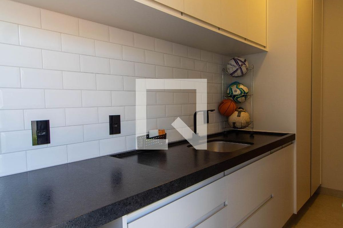 Casa à Venda - Lot. Alphaville Campinas, 3 Quartos,  214 m2 em , Campinas - sp | SoloBR