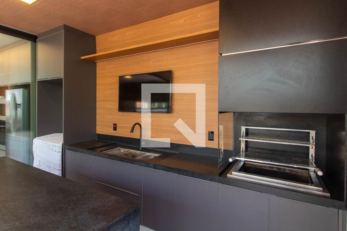 Casa à Venda - Lot. Alphaville Campinas, 3 Quartos,  214 m2 em , Campinas - sp | SoloBR
