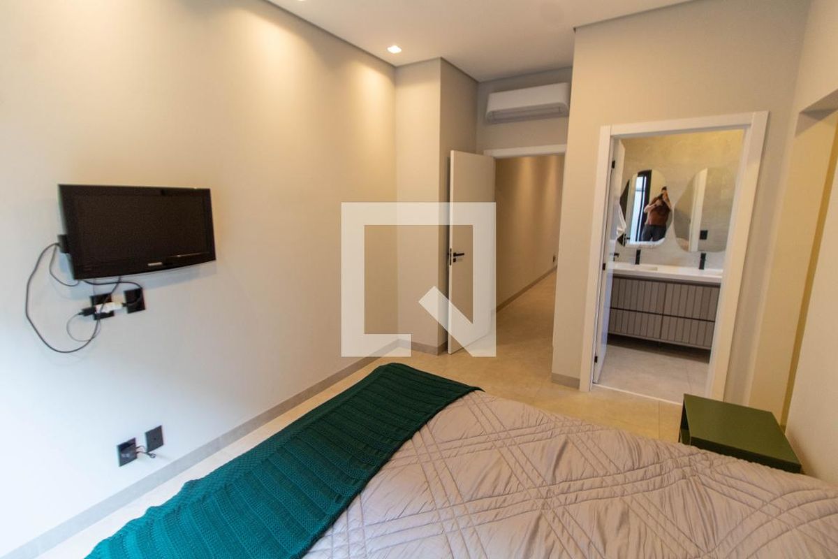 Casa à Venda - Lot. Alphaville Campinas, 3 Quartos,  214 m2 em , Campinas - sp | SoloBR