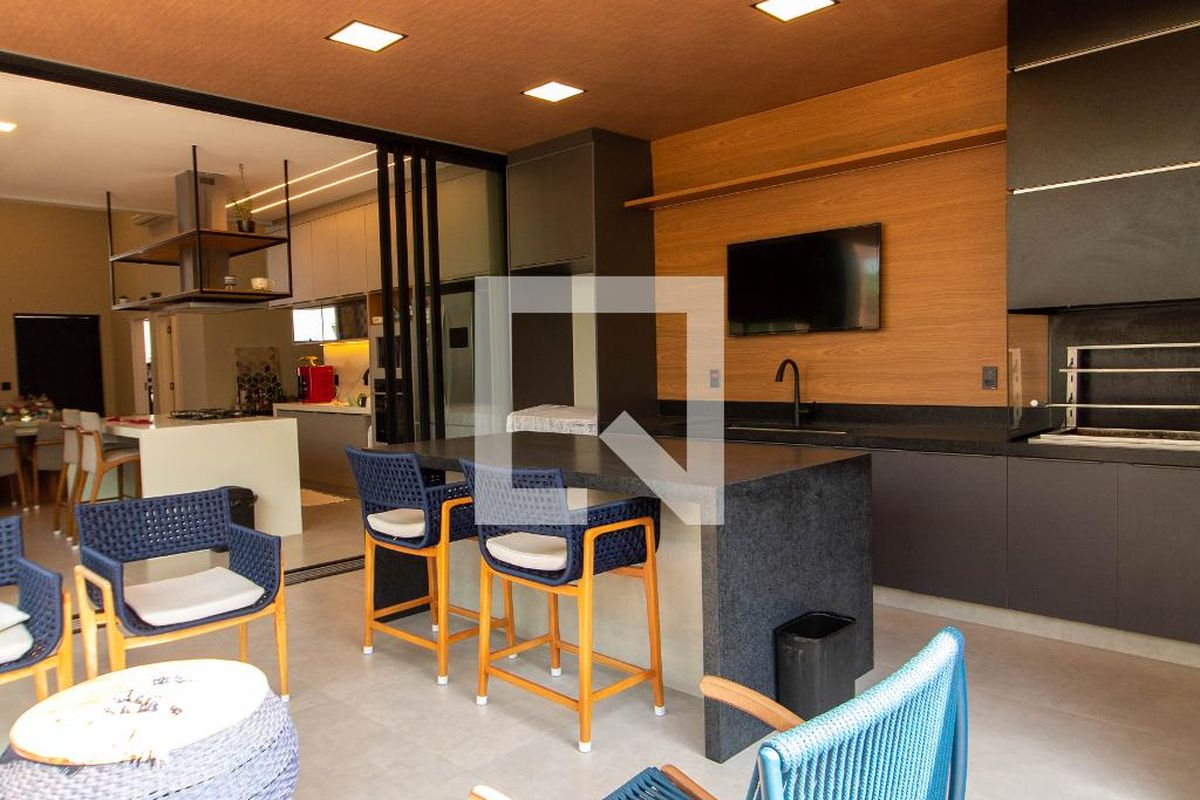 Casa à Venda - Lot. Alphaville Campinas, 3 Quartos,  214 m2 em , Campinas - sp | SoloBR