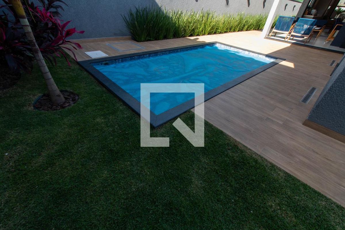 Casa à Venda - Lot. Alphaville Campinas, 3 Quartos,  214 m2 em , Campinas - sp | SoloBR