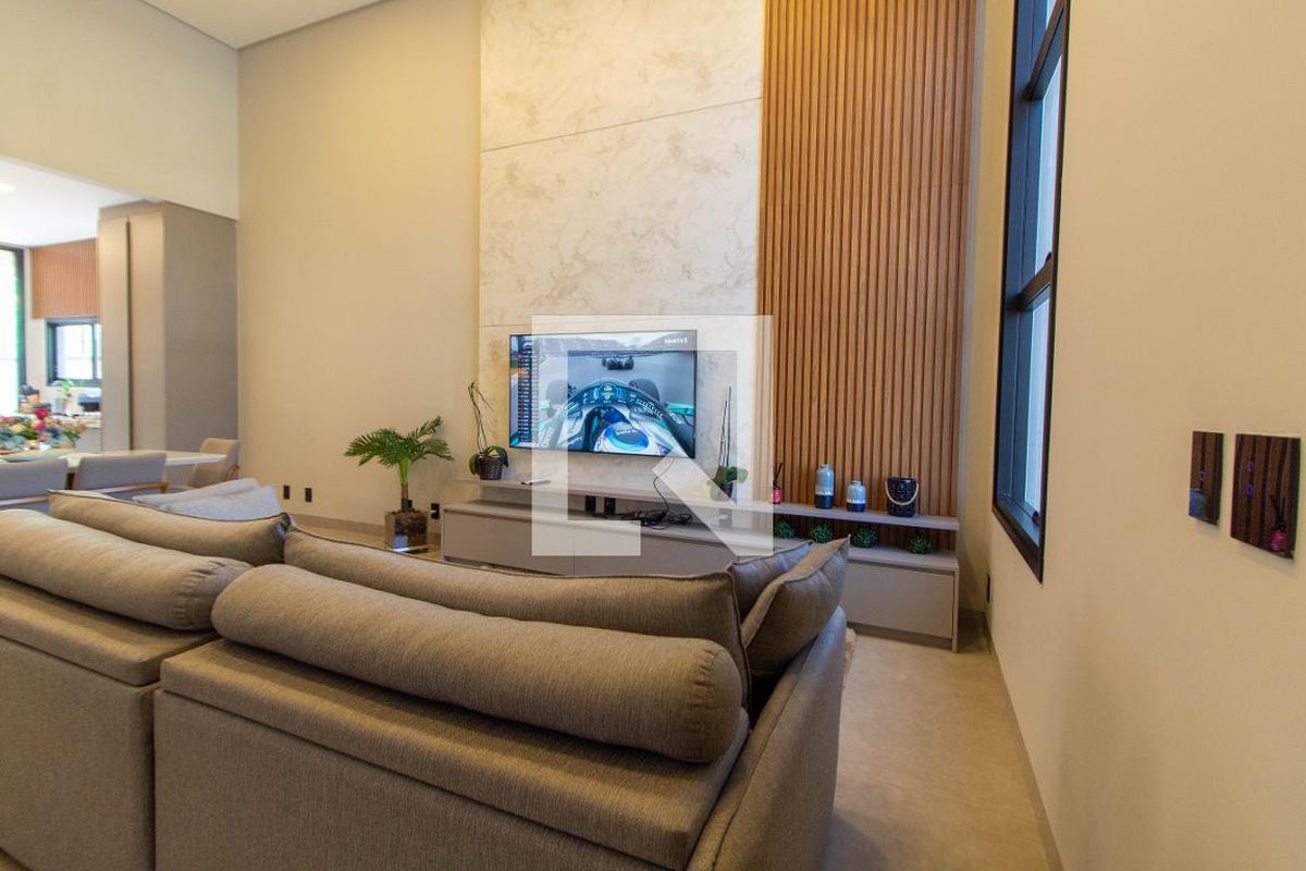 Casa à Venda - Lot. Alphaville Campinas, 3 Quartos,  214 m2 em , Campinas - sp | SoloBR