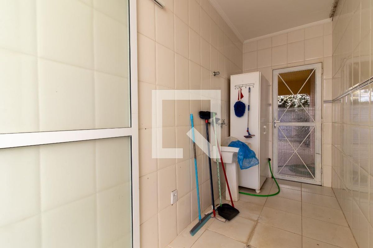 Casa à Venda - Jardim Chapadão, 7 Quartos,  335 m2 em , Campinas - sp | SoloBR