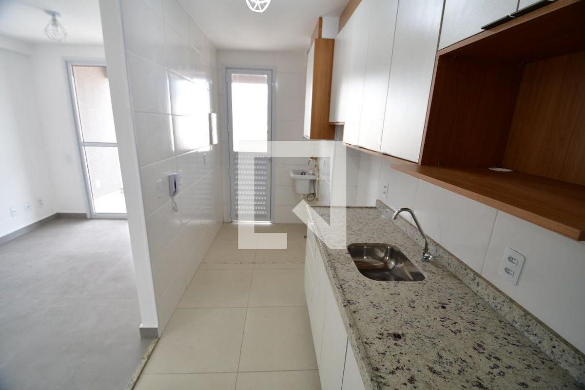 Apartamento à Venda - Mansões Santo Antônio, 2 Quartos,  60 m2 em , Campinas - sp | SoloBR