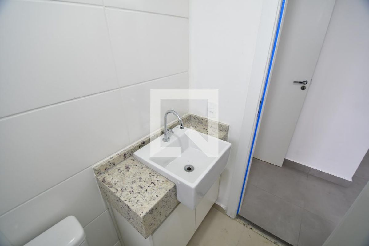 Apartamento à Venda - Mansões Santo Antônio, 2 Quartos,  60 m2 em , Campinas - sp | SoloBR
