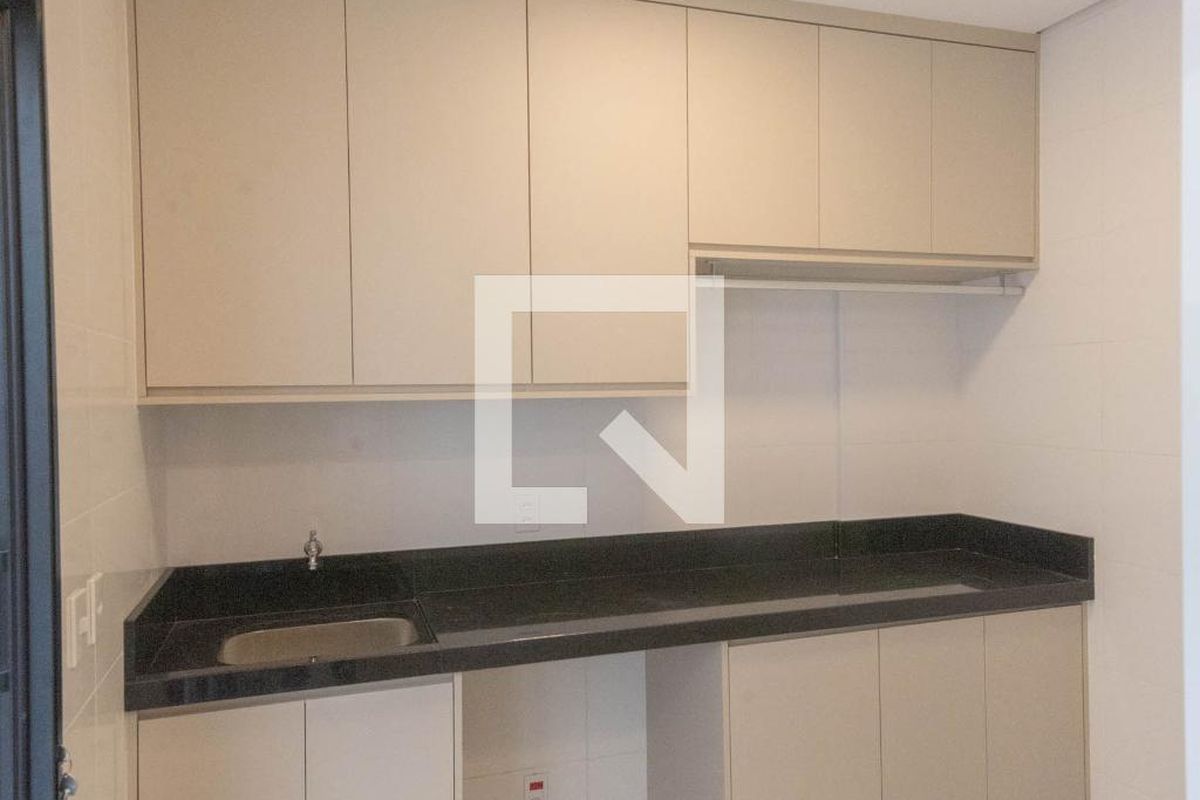 Casa à Venda - Swiss Park, 3 Quartos,  248 m2 em , Campinas - sp | SoloBR