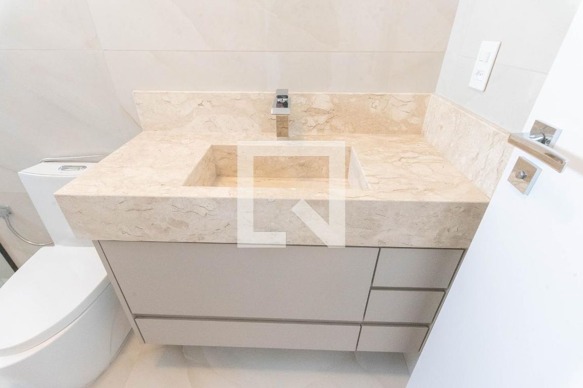 Casa à Venda - Swiss Park, 3 Quartos,  248 m2 em , Campinas - sp | SoloBR