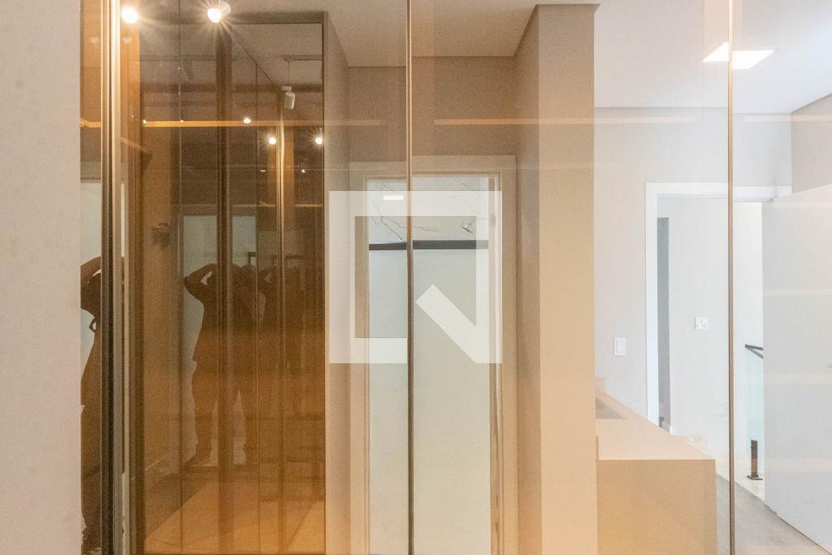 Casa à Venda - Swiss Park, 3 Quartos,  248 m2 em , Campinas - sp | SoloBR