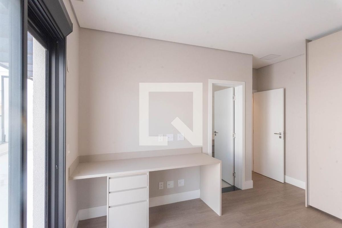 Casa à Venda - Swiss Park, 3 Quartos,  248 m2 em , Campinas - sp | SoloBR