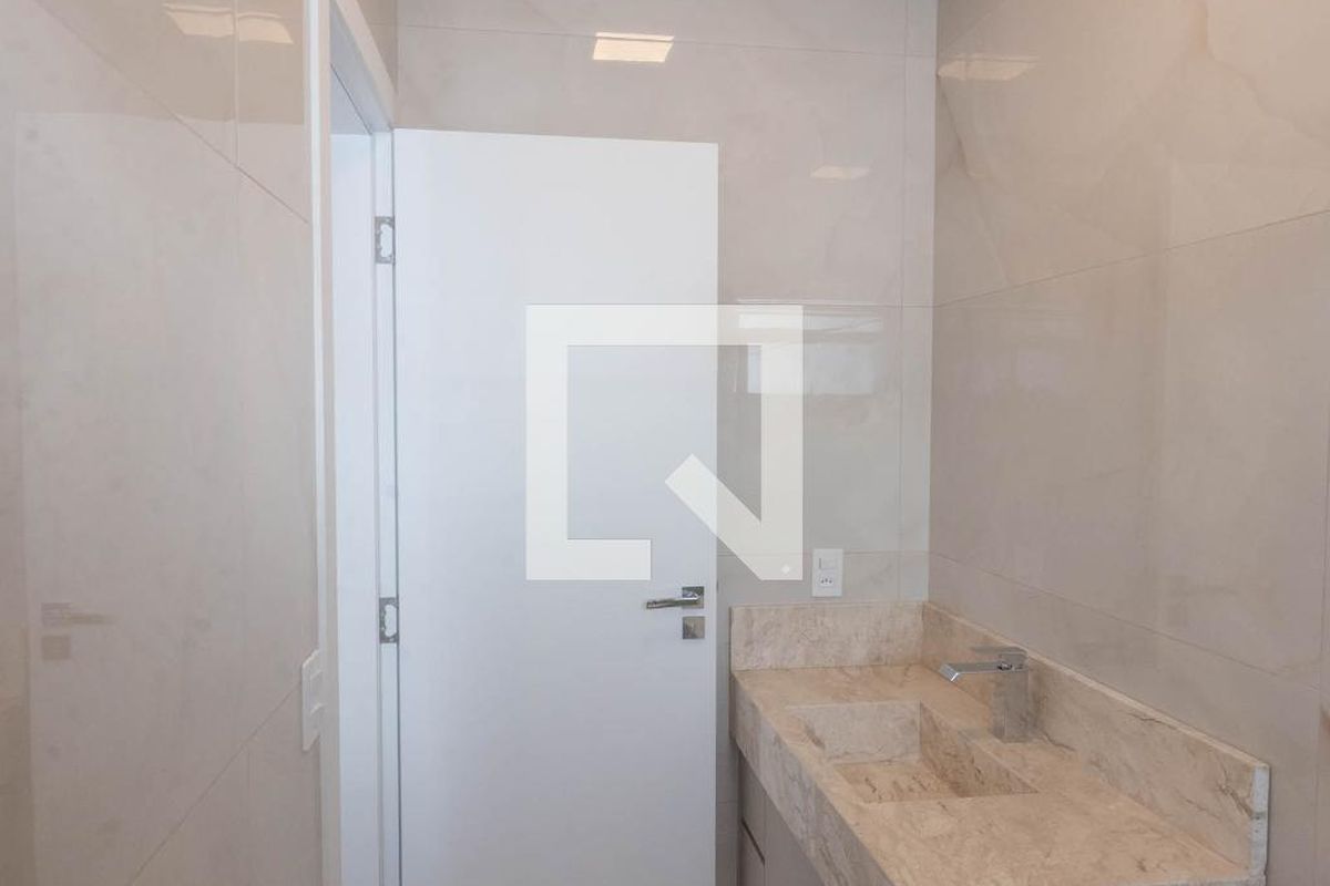 Casa à Venda - Swiss Park, 3 Quartos,  248 m2 em , Campinas - sp | SoloBR