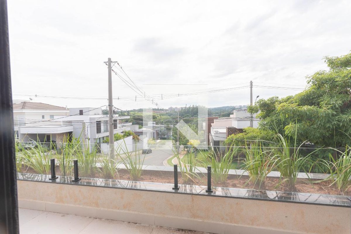 Casa à Venda - Swiss Park, 3 Quartos,  248 m2 em , Campinas - sp | SoloBR