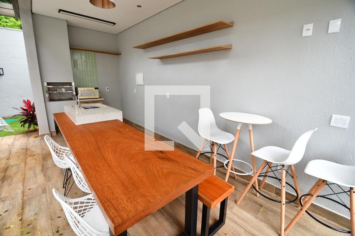 Apartamento à Venda - Mansões Santo Antônio, 2 Quartos,  49 m2 em , Campinas - sp | SoloBR