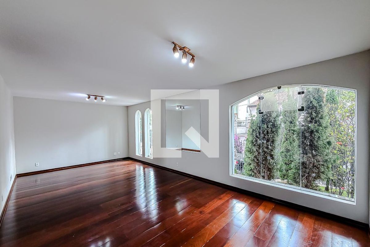 Casa, 4 quartos, 400 m² - Foto 1