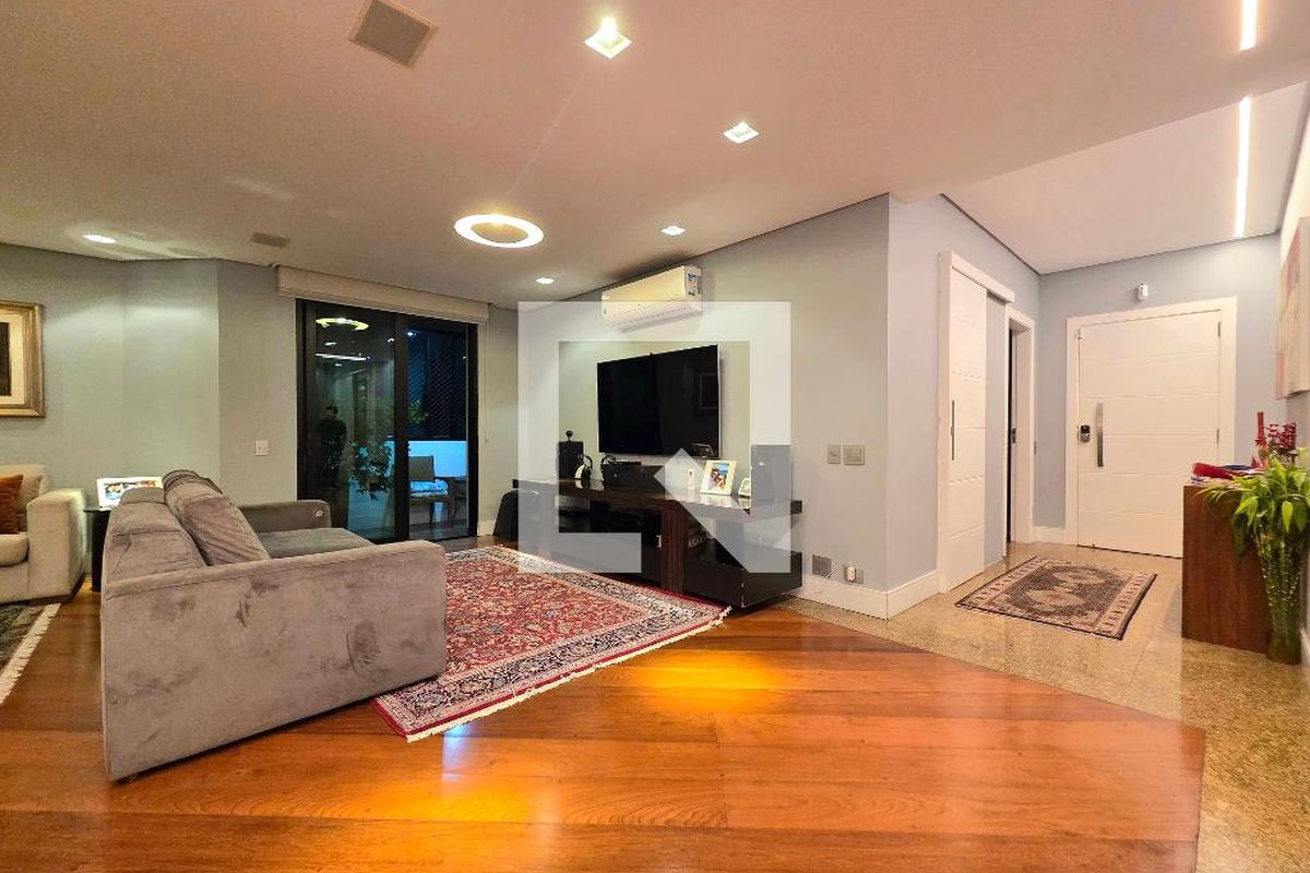 Apartamento, 4 quartos, 220 m² - Foto 1