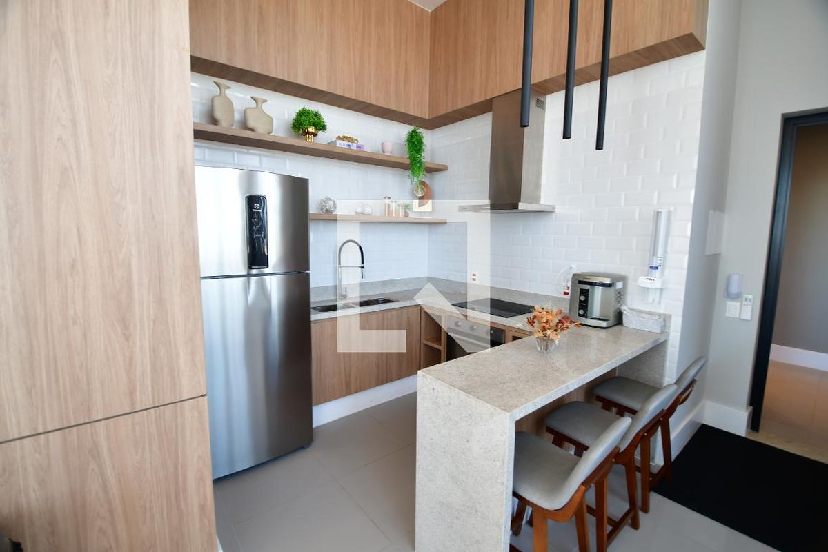 Apartamento à Venda - Bosque, 1 Quarto,  57 m2 em , Campinas - sp | SoloBR
