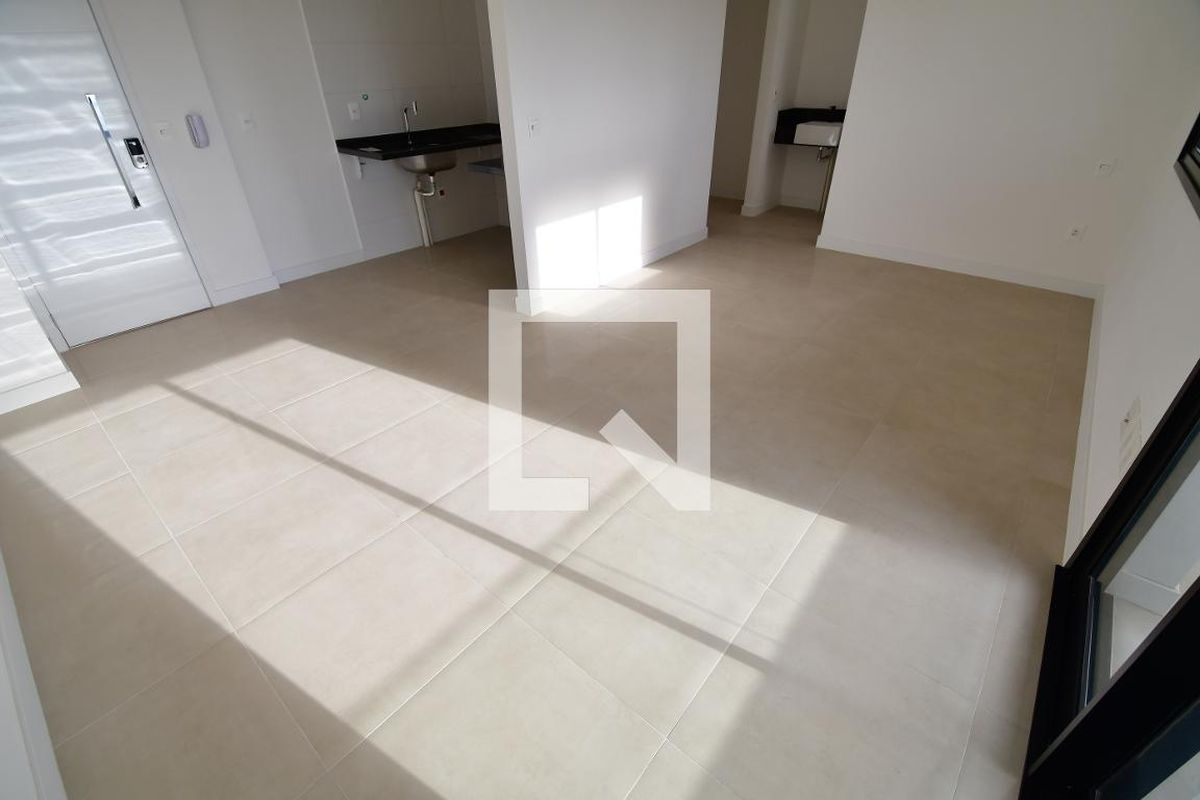 Apartamento à Venda - Bosque, 1 Quarto,  57 m2 em , Campinas - sp | SoloBR