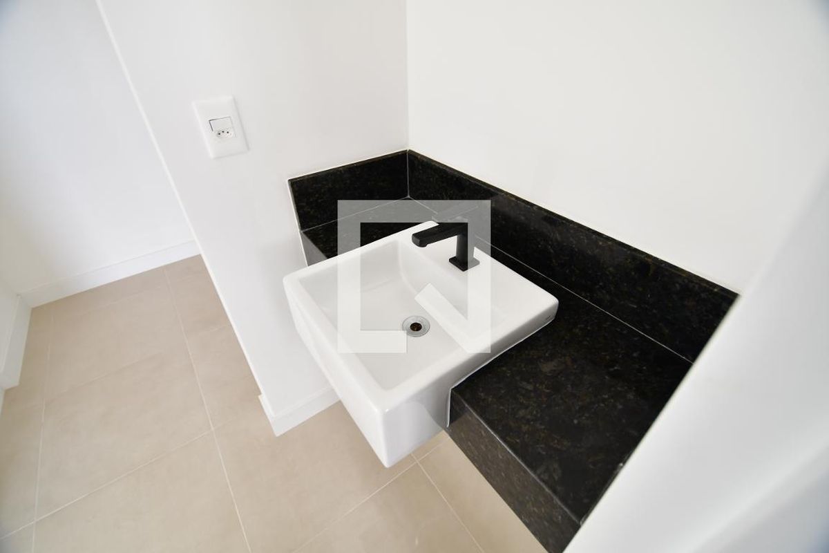 Apartamento à Venda - Bosque, 1 Quarto,  57 m2 em , Campinas - sp | SoloBR