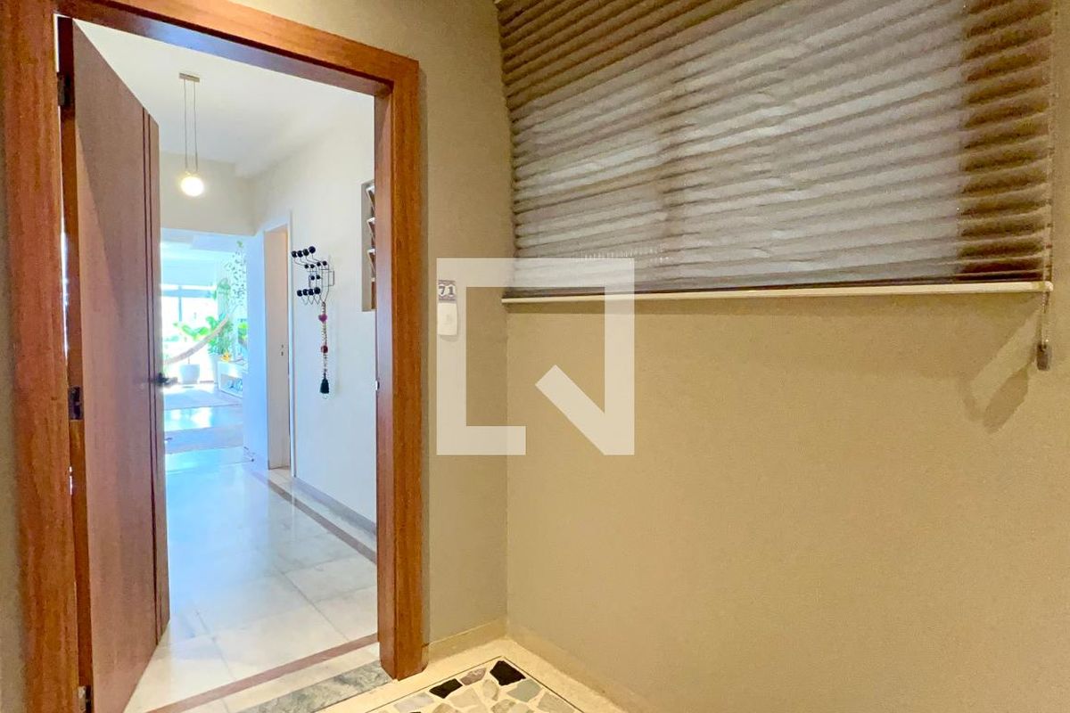 Apartamento, 3 quartos, 273 m² - Foto 2