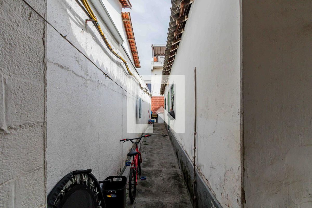 Casa, 4 quartos, 250 m² - Foto 44