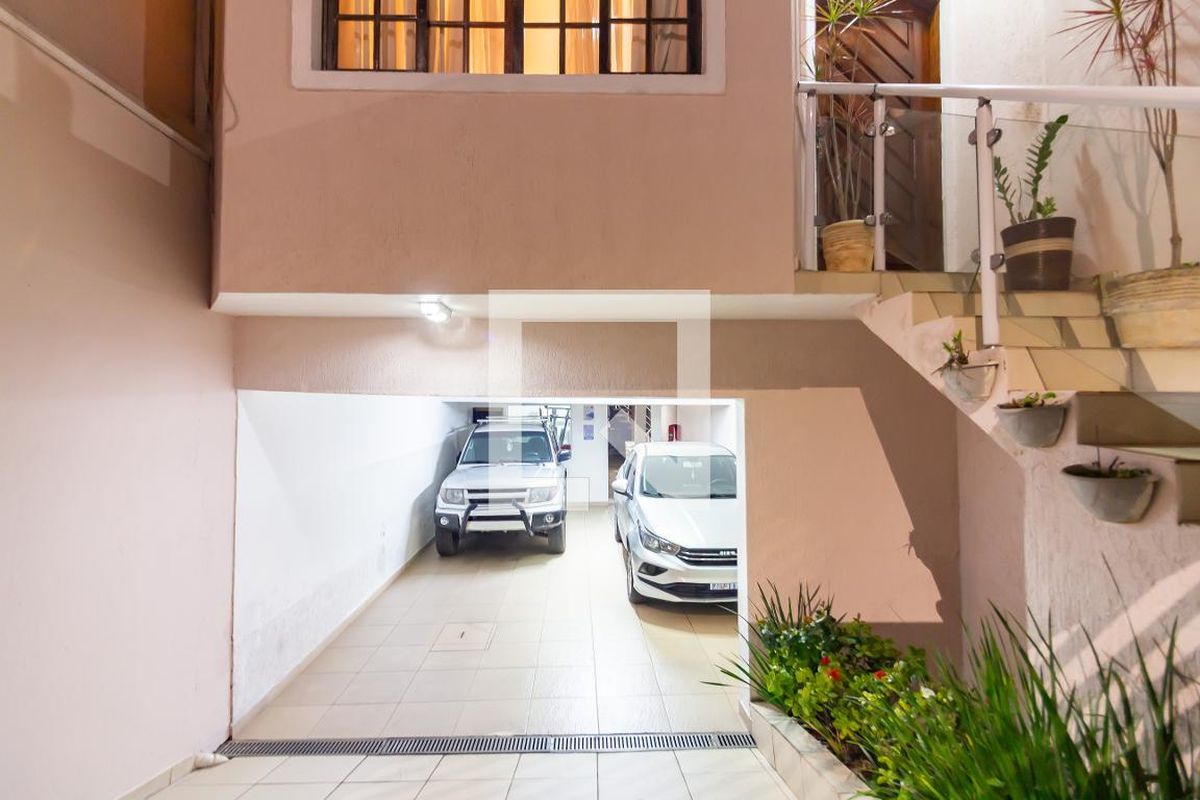 Casa, 3 quartos, 240 m² - Foto 48