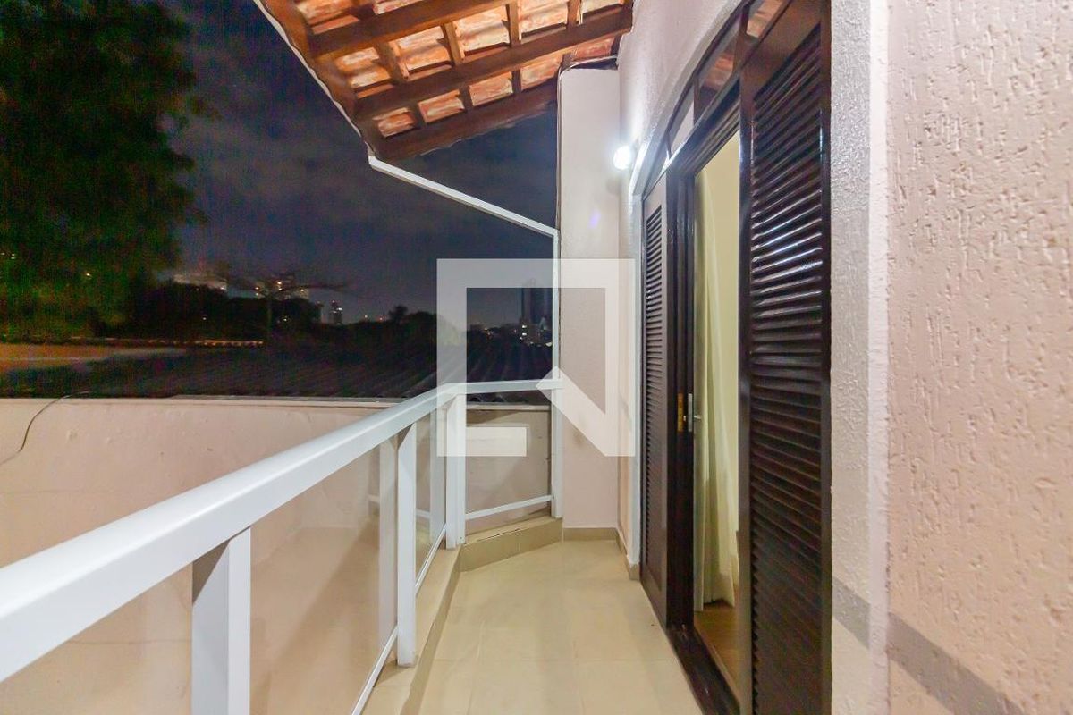 Casa, 3 quartos, 240 m² - Foto 13