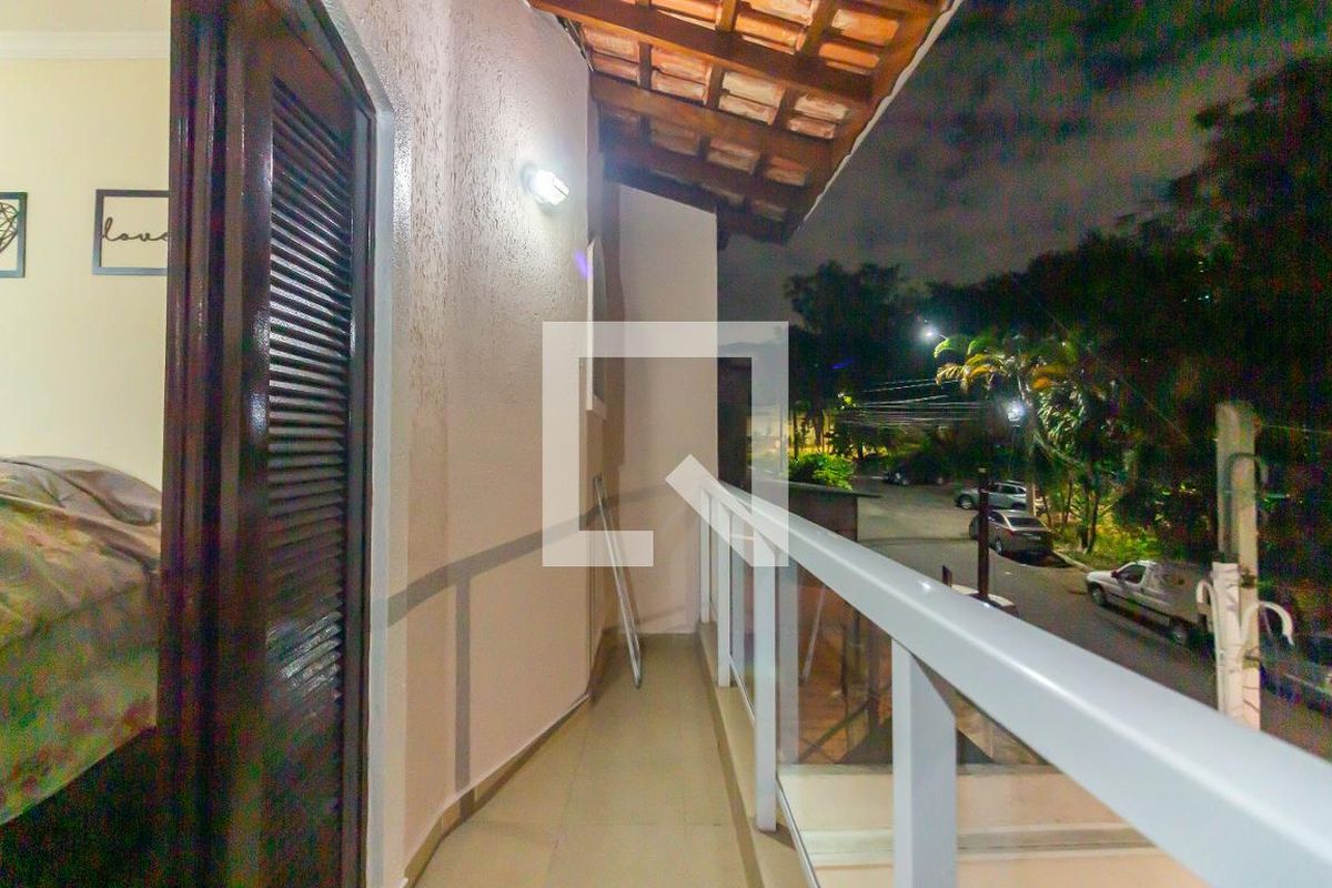 Casa, 3 quartos, 240 m² - Foto 12