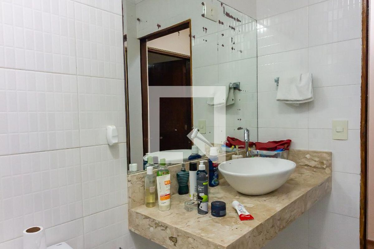 Casa, 3 quartos, 240 m² - Foto 32