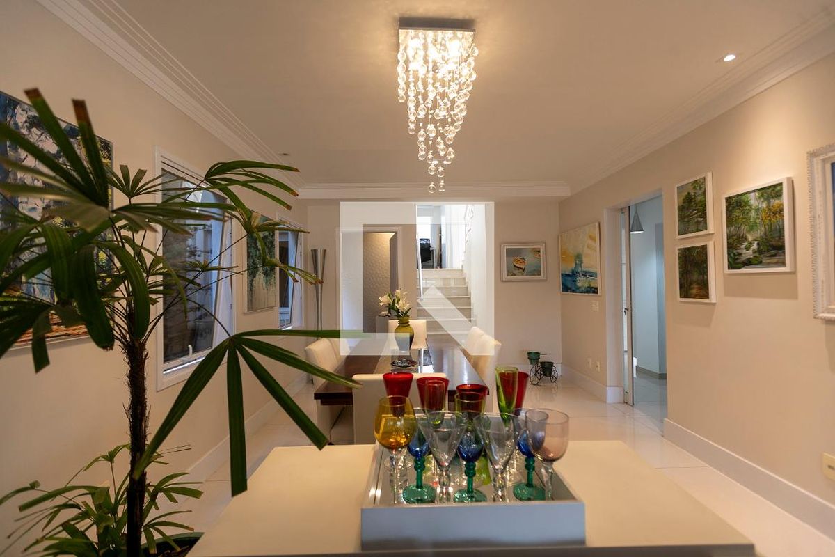 Casa à Venda - Fazenda Santa Cândida, 4 Quartos,  200 m2 em , Campinas - sp | SoloBR