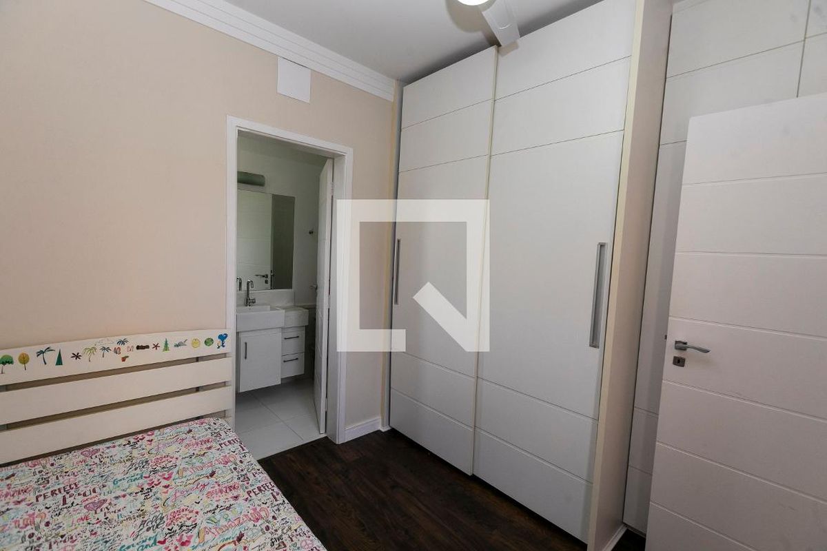 Casa à Venda - Fazenda Santa Cândida, 4 Quartos,  200 m2 em , Campinas - sp | SoloBR