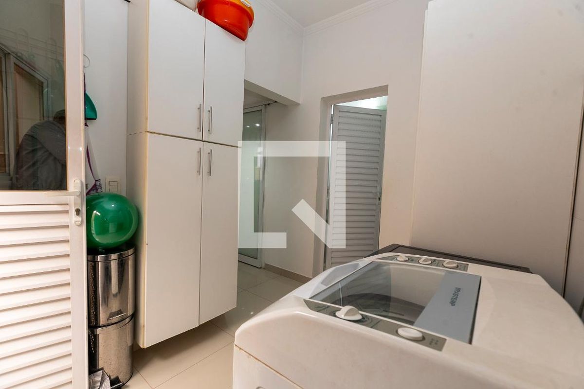 Casa à Venda - Fazenda Santa Cândida, 4 Quartos,  200 m2 em , Campinas - sp | SoloBR