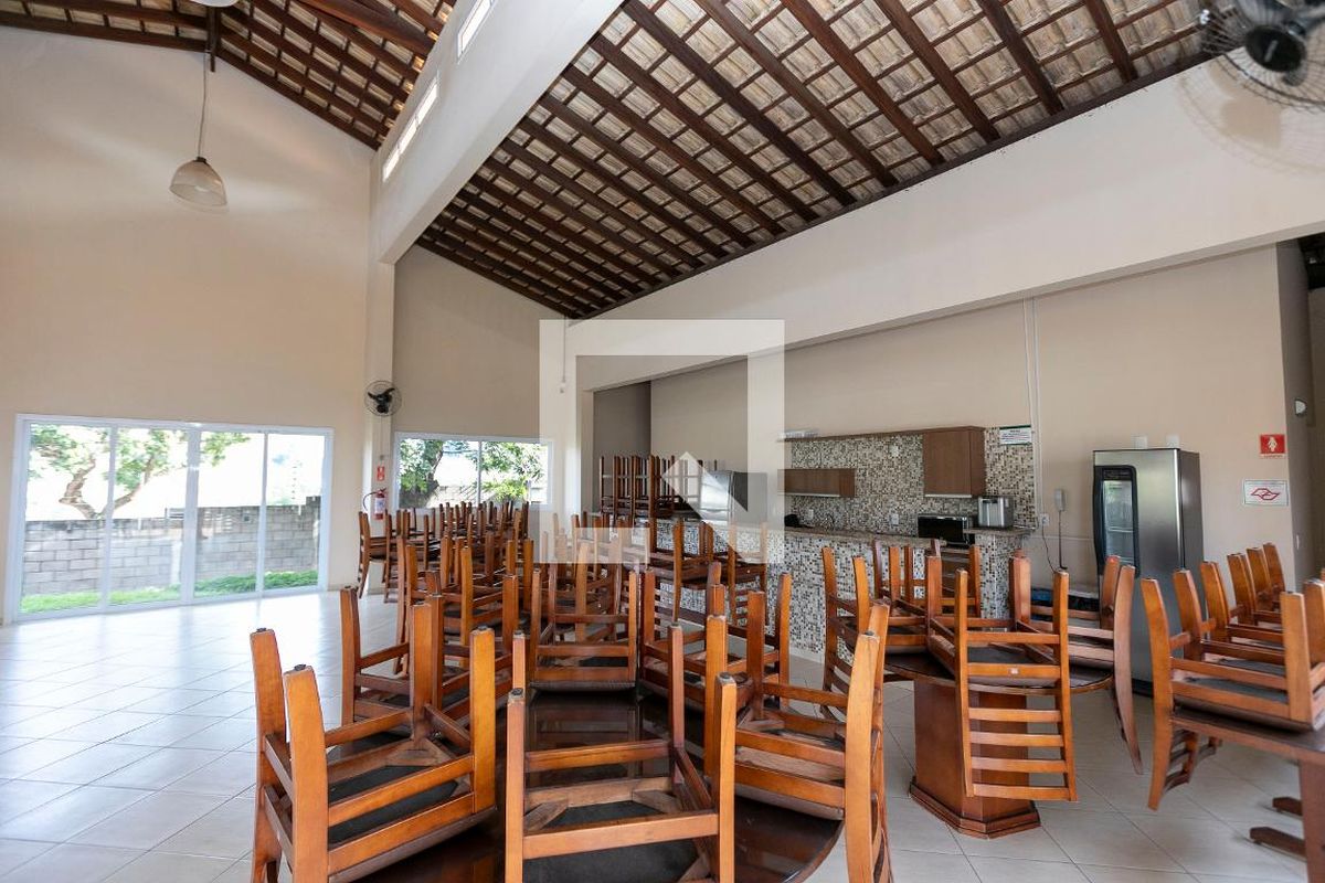 Casa à Venda - Fazenda Santa Cândida, 4 Quartos,  200 m2 em , Campinas - sp | SoloBR