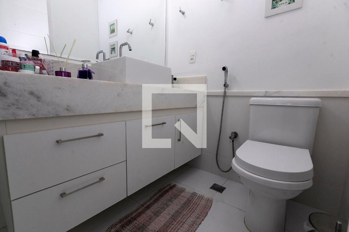 Casa à Venda - Fazenda Santa Cândida, 4 Quartos,  200 m2 em , Campinas - sp | SoloBR