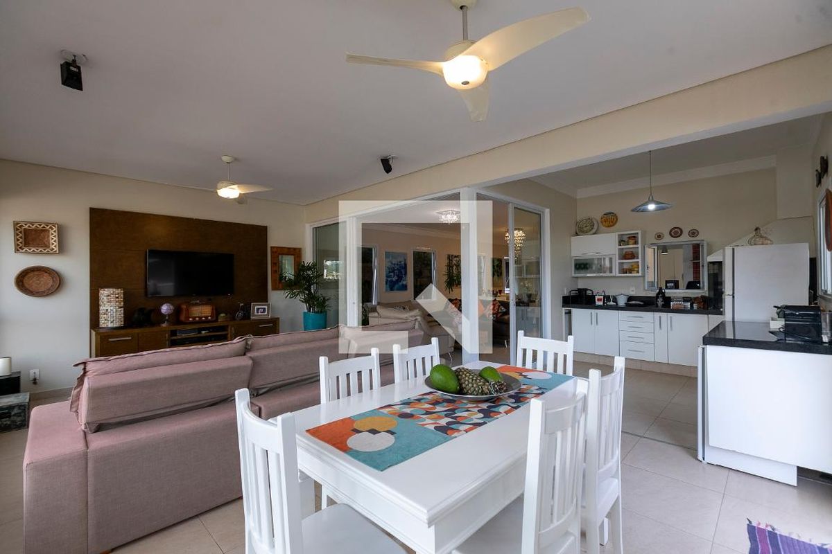Casa à Venda - Fazenda Santa Cândida, 4 Quartos,  200 m2 em , Campinas - sp | SoloBR
