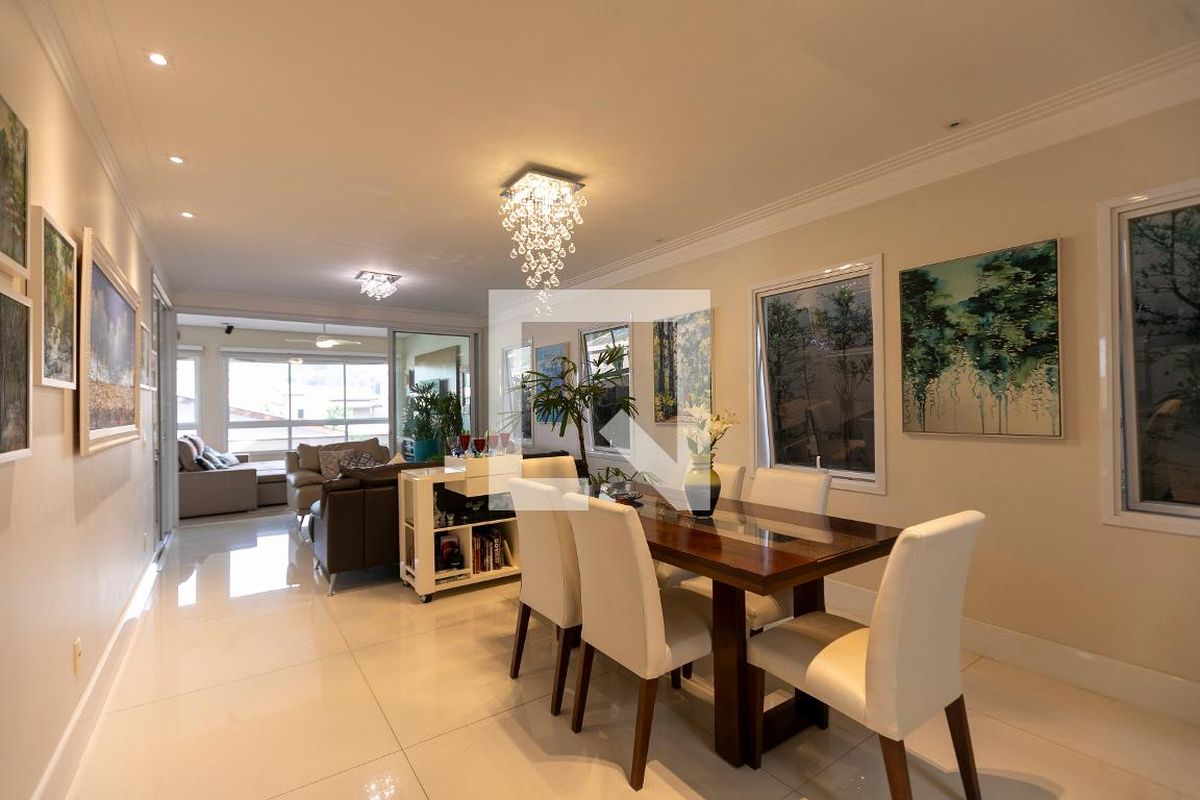 Casa à Venda - Fazenda Santa Cândida, 4 Quartos,  200 m2 em , Campinas - sp | SoloBR