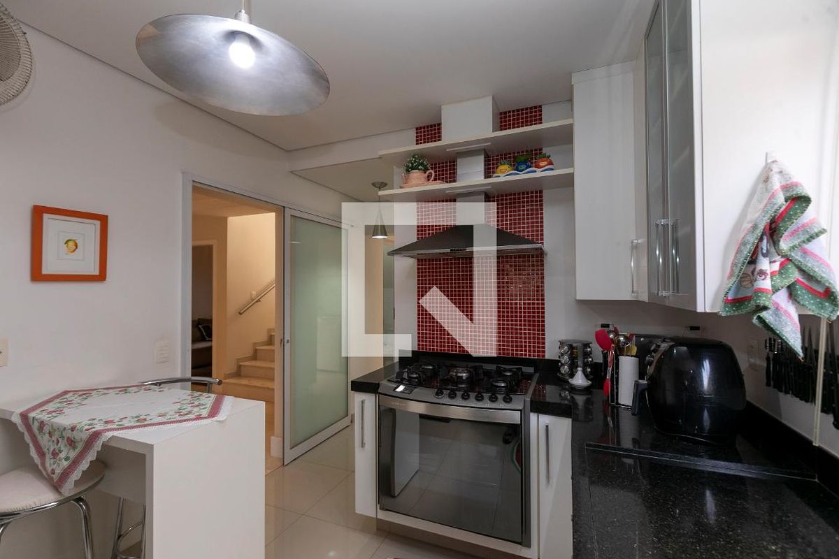 Casa à Venda - Fazenda Santa Cândida, 4 Quartos,  200 m2 em , Campinas - sp | SoloBR