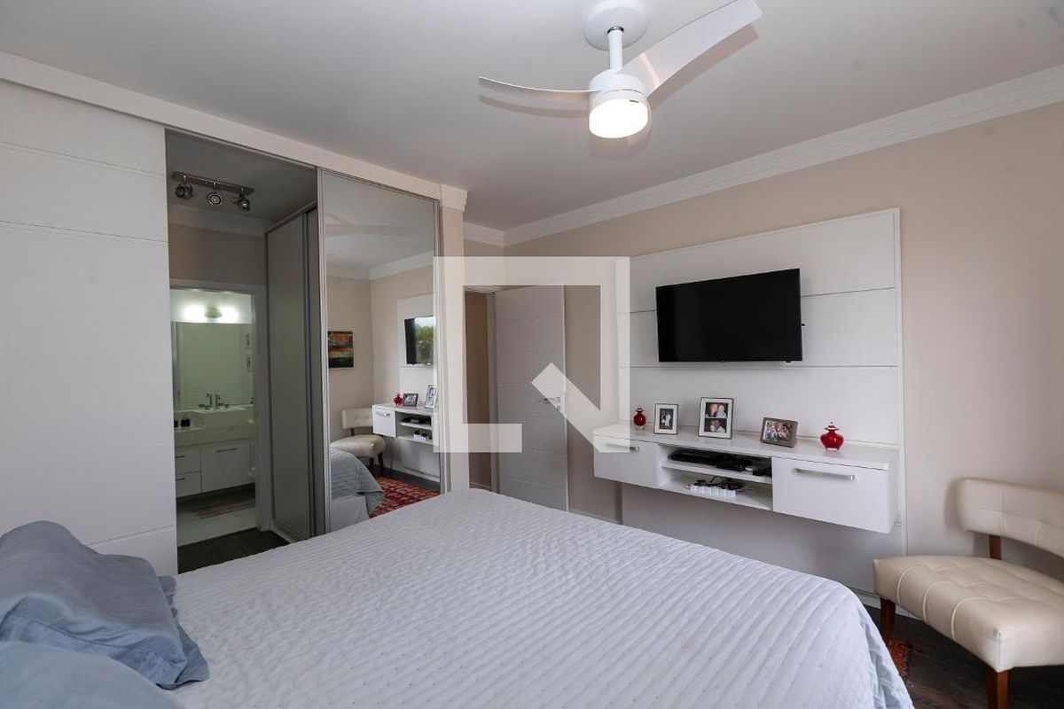 Casa à Venda - Fazenda Santa Cândida, 4 Quartos,  200 m2 em , Campinas - sp | SoloBR
