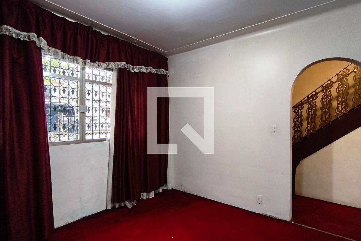 Casa, 4 quartos, 140 m² - Foto 1