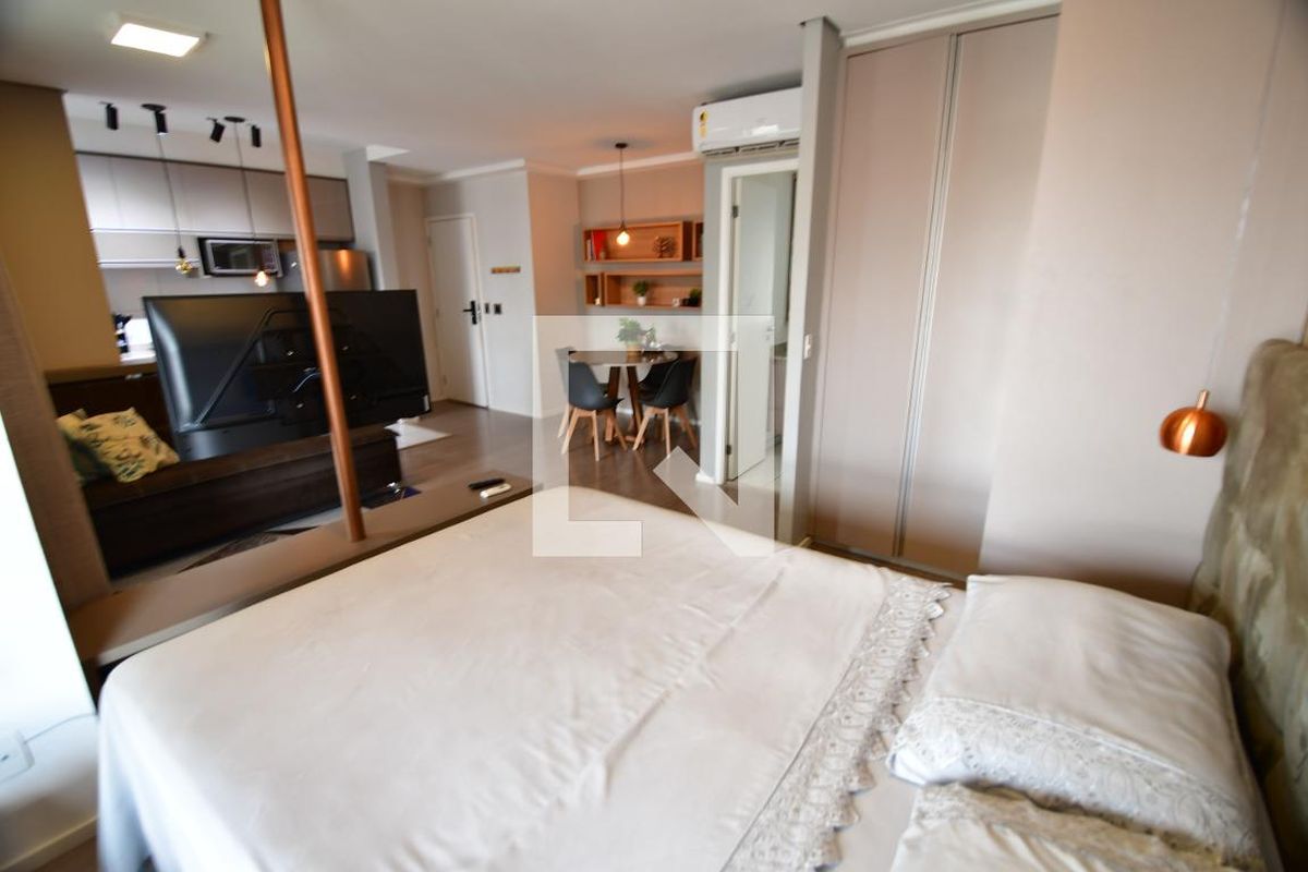 Apartamento à Venda - Bosque, 1 Quarto,  40 m2 em , Campinas - sp | SoloBR