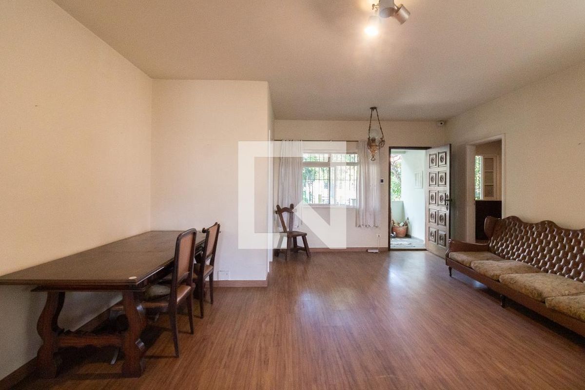 Casa, 4 quartos, 238 m² - Foto 2