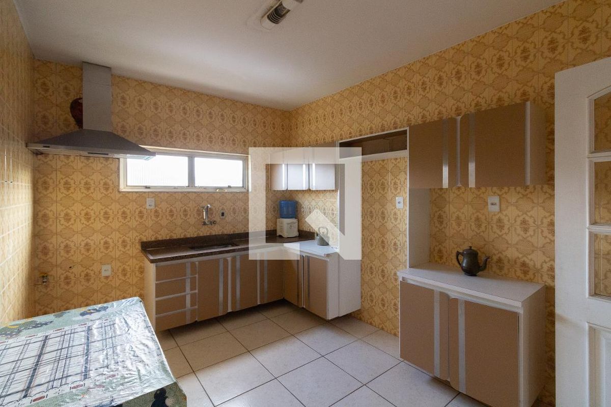 Casa, 4 quartos, 238 m² - Foto 25