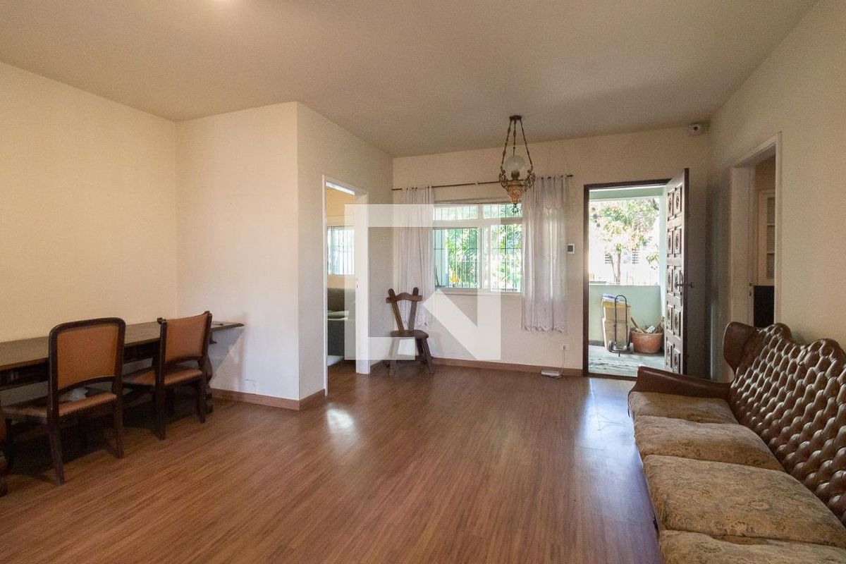 Casa, 4 quartos, 238 m² - Foto 3