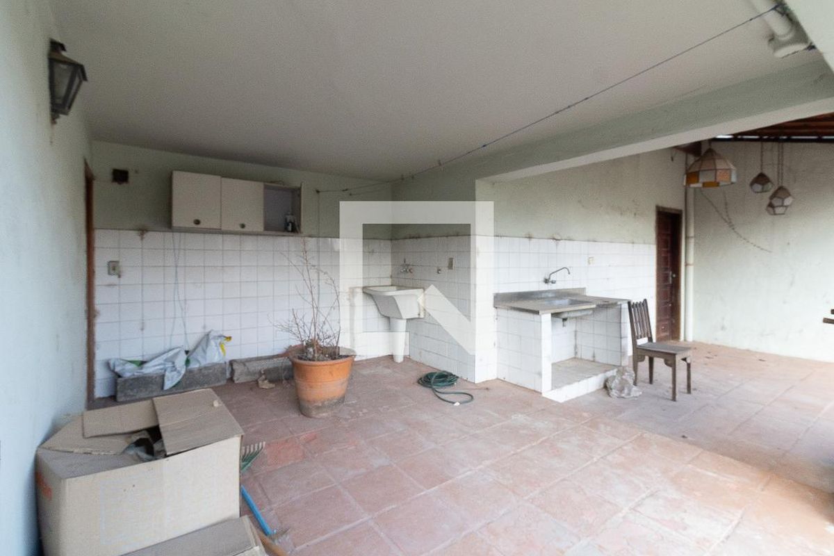 Casa, 4 quartos, 238 m² - Foto 46