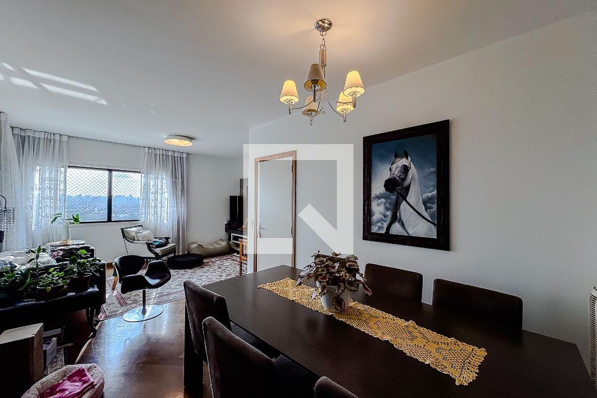 Apartamento, 3 quartos, 140 m² - Foto 1