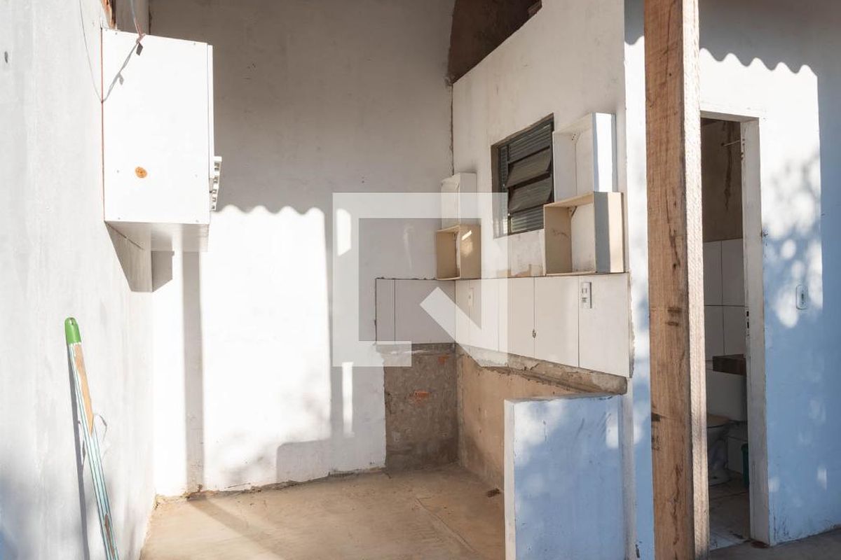 Casa à Venda - Jardim do Lago, 4 Quartos,  182 m2 em , Campinas - sp | SoloBR
