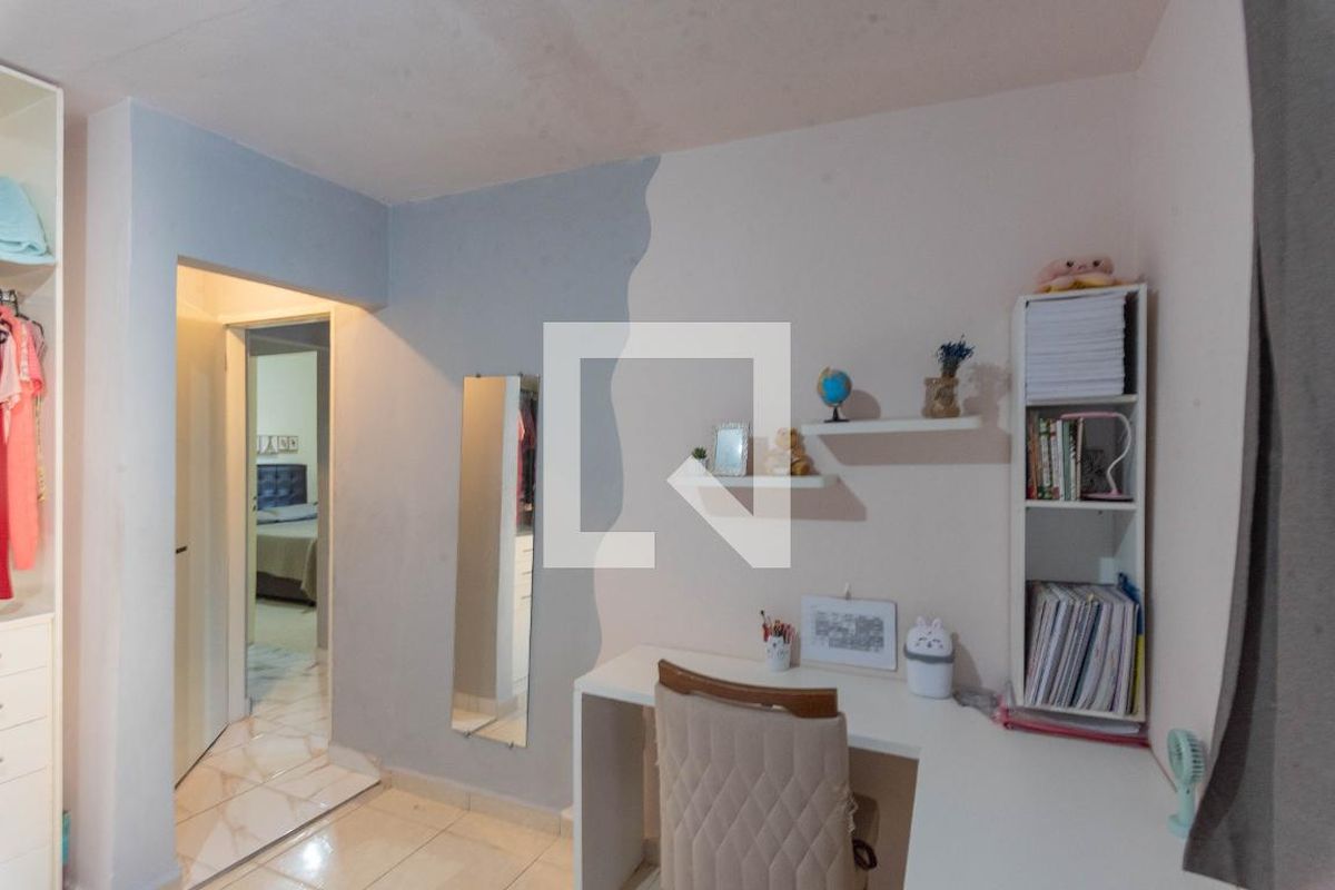 Casa à Venda - Jardim do Lago, 4 Quartos,  182 m2 em , Campinas - sp | SoloBR