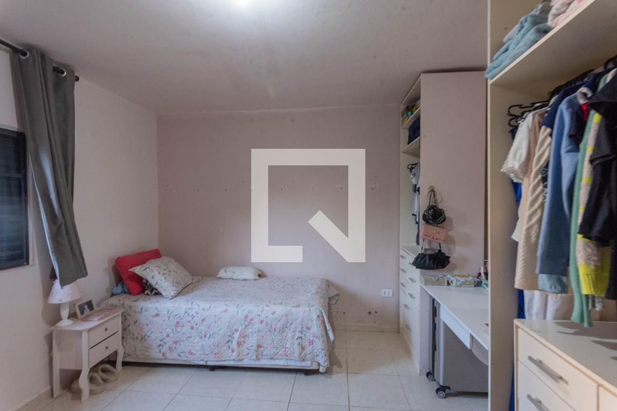 Casa à Venda - Jardim do Lago, 4 Quartos,  182 m2 em , Campinas - sp | SoloBR