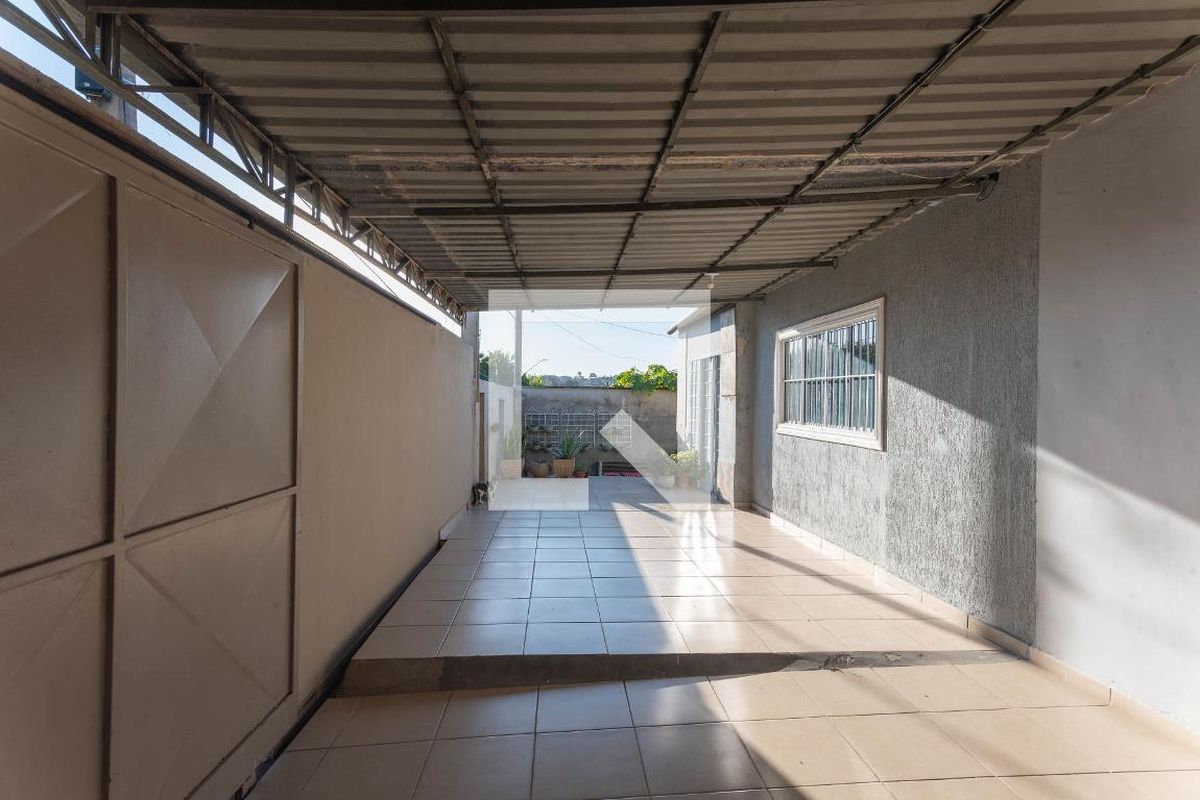 Casa à Venda - Jardim do Lago, 4 Quartos,  182 m2 em , Campinas - sp | SoloBR